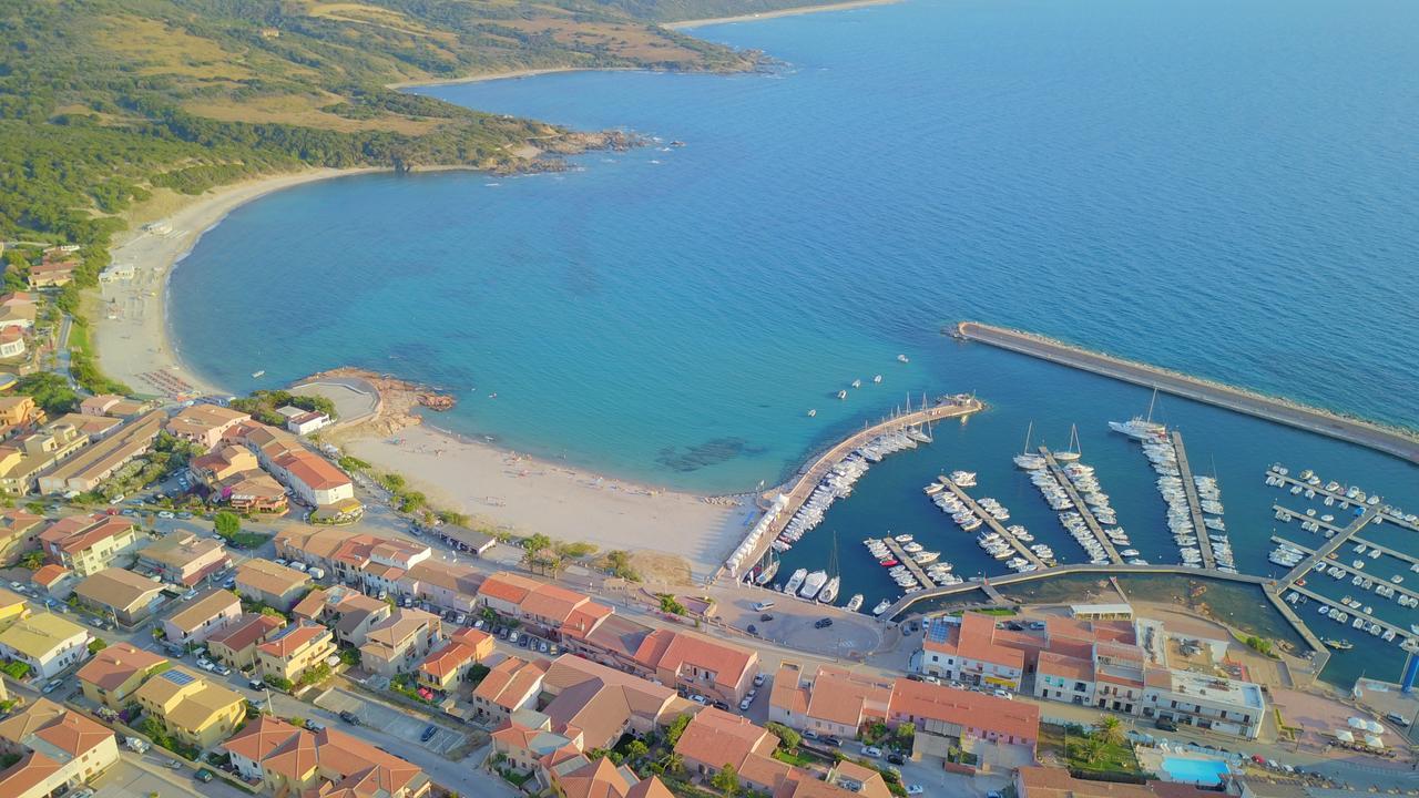 Aparthotel A.I.R. Isola Rossa Borgo Di Mare Exteriér fotografie